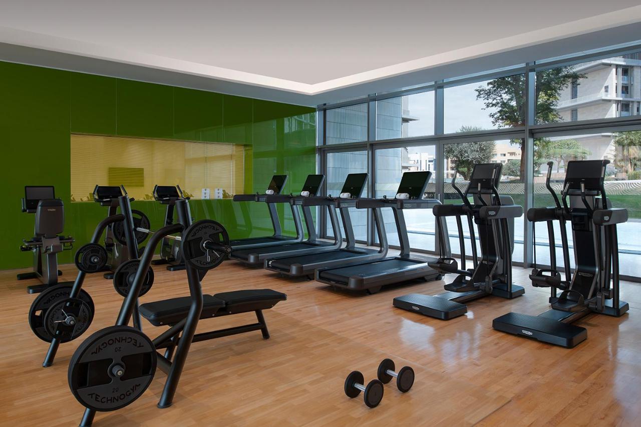 Banyan Tree Doha At La Cigale Mushaireb Dış mekan fotoğraf The gym at the hotel