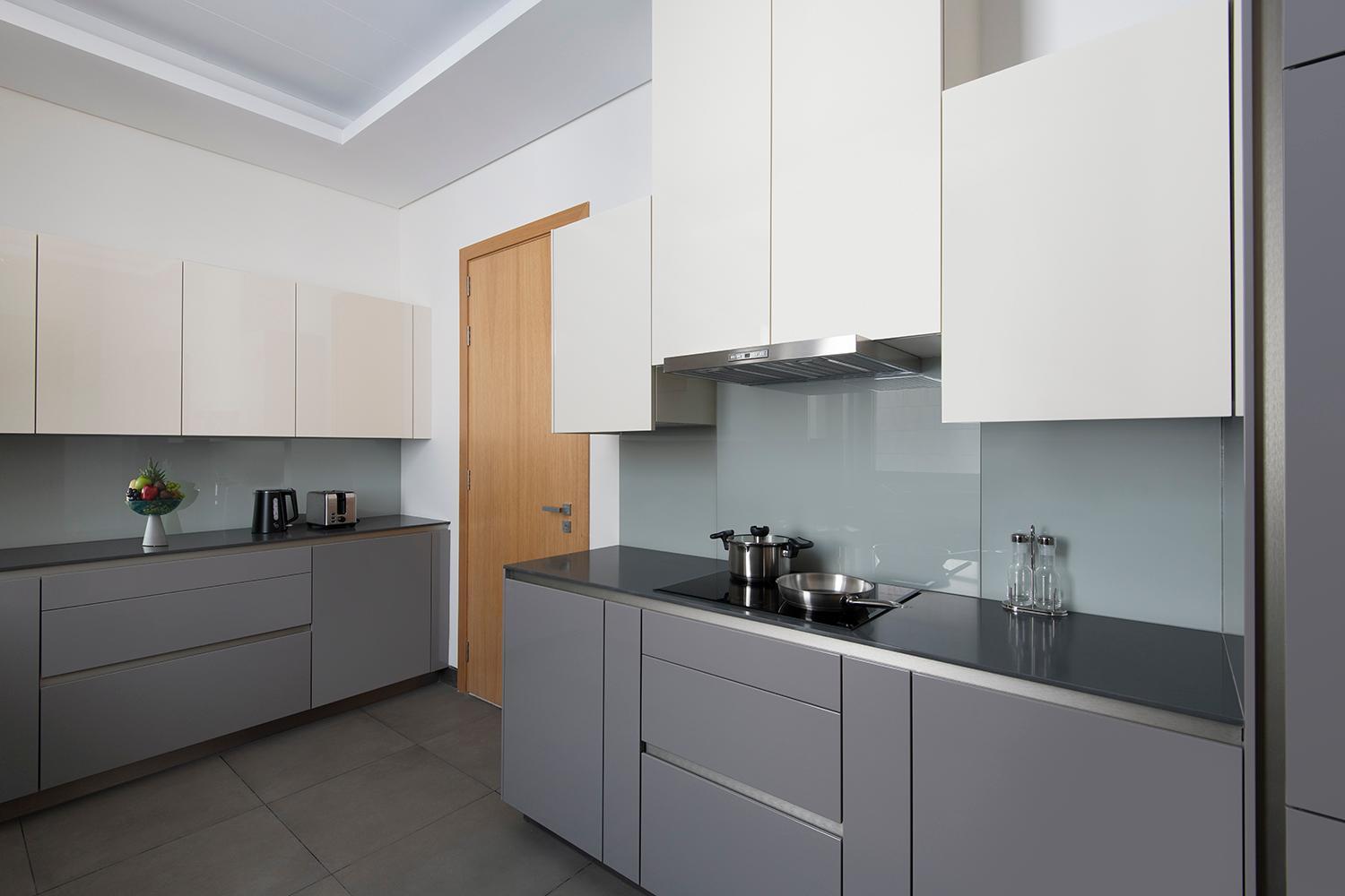 Banyan Tree Doha At La Cigale Mushaireb Oda fotoğraf A modern kitchen
